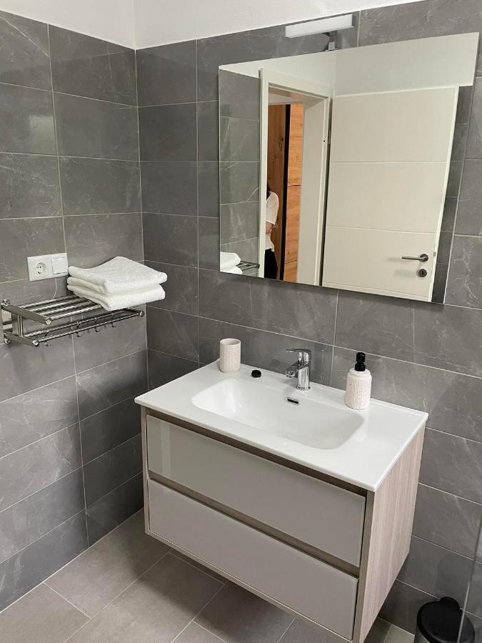 Lukoran Apartman Ivanica מראה חיצוני תמונה