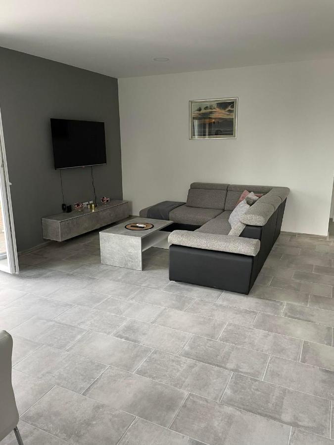 Lukoran Apartman Ivanica מראה חיצוני תמונה