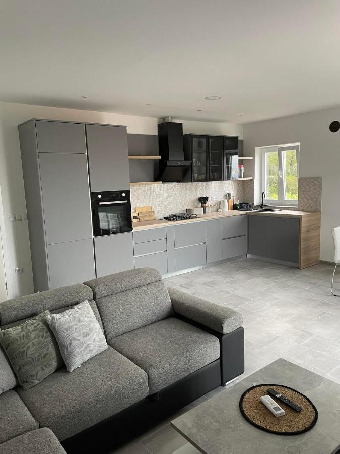 Lukoran Apartman Ivanica מראה חיצוני תמונה